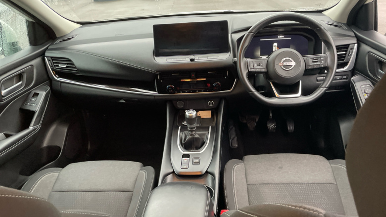 Nissan Qashqai 1.3 DiG-T MH N-Connecta 5dr Petrol Hatchback